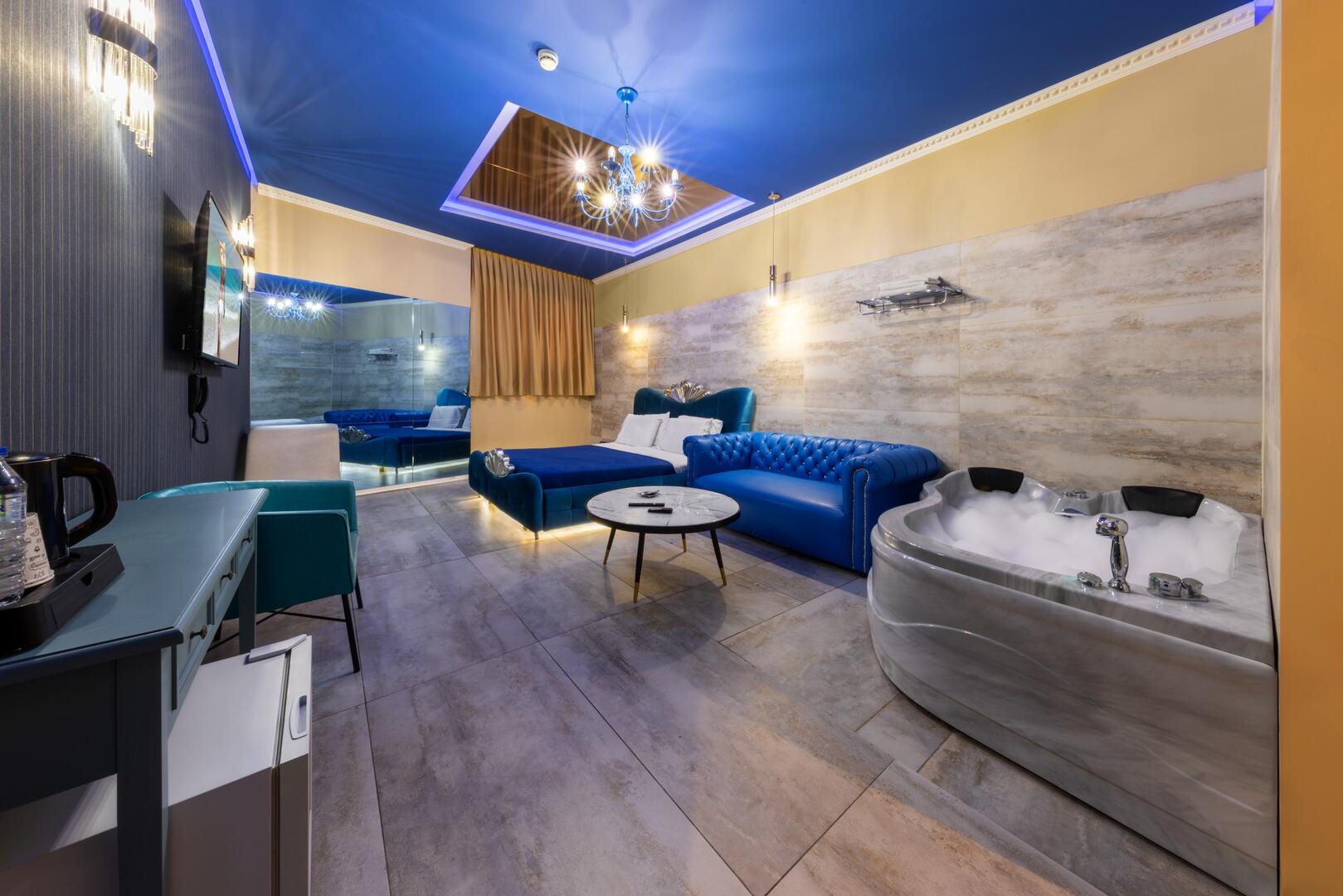 חדר 104 - השכרת סוויטות לפי שעה - רק בבלו טופז 101397