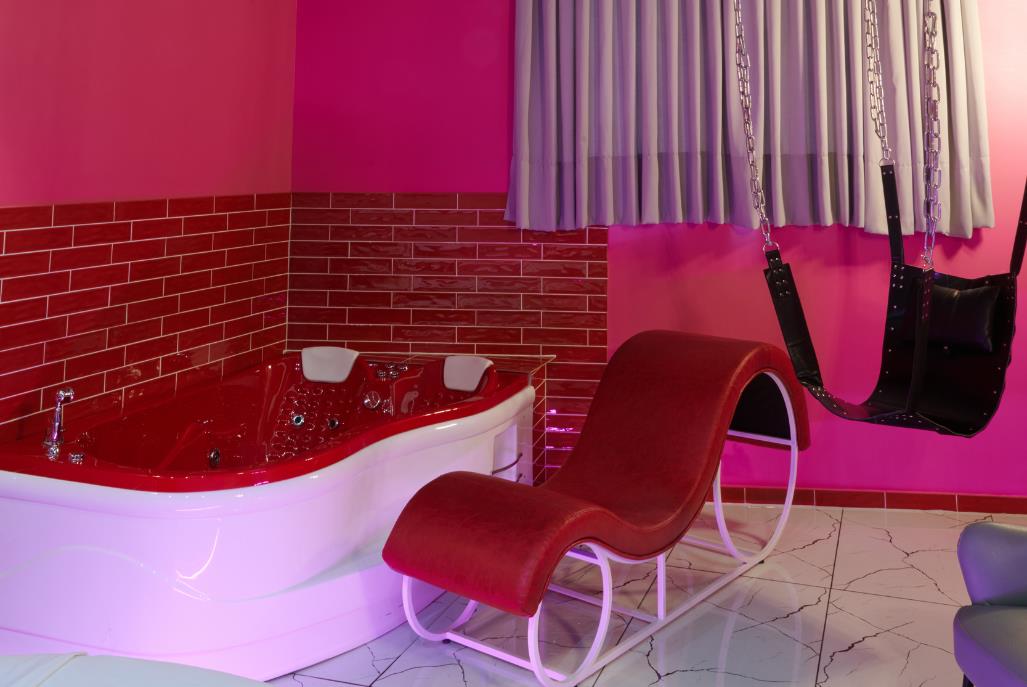 חדר 105 - השכרת סוויטות לפי שעה - רק בבלו טופז 101409