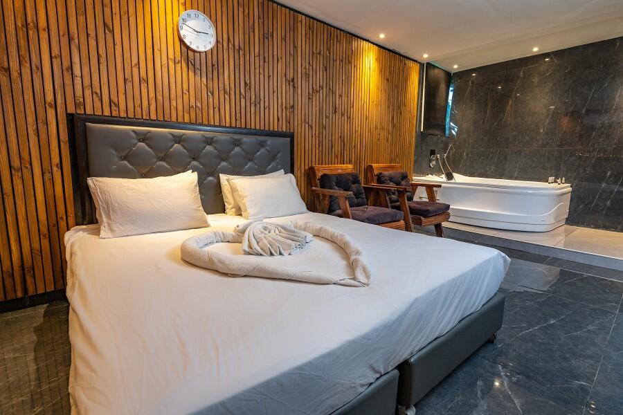 סוויטת 205 - לאגו סוויט - Lago Suite אירוח לפי שעה 107849