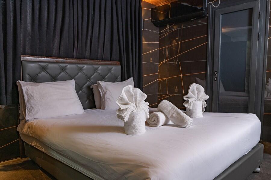 סוויטת בריכה פרטית לזוגות - לאגו סוויט - Lago Suite אירוח לפי שעה 107820