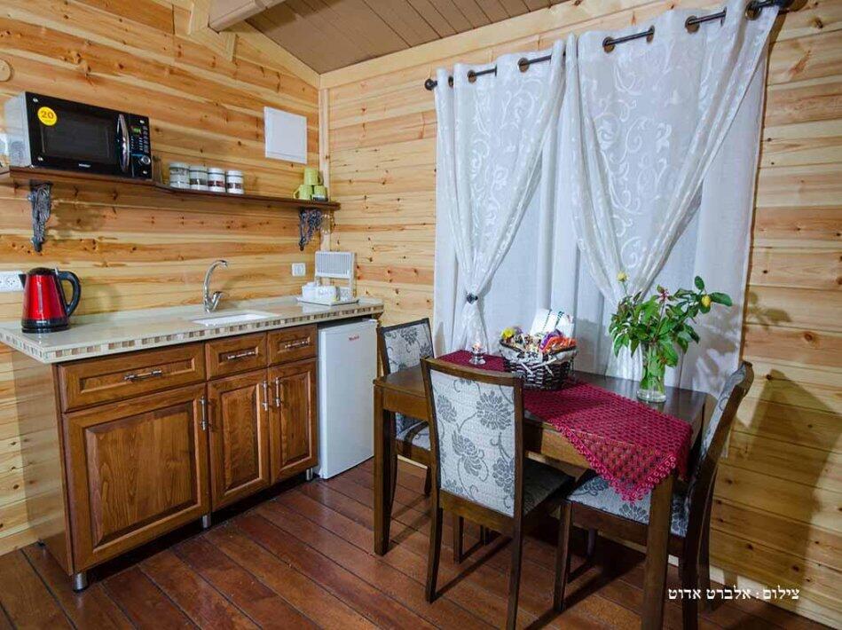 הסוויטה הקסומה - הבקתות של סיוון - רומס 4 יו 17194