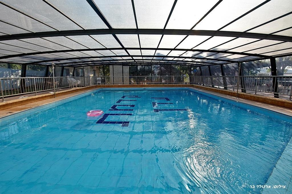 המתחם החיצוני - חווית נופש מפנקת בקדמת עדן בצפון הארץ בגליל 20870