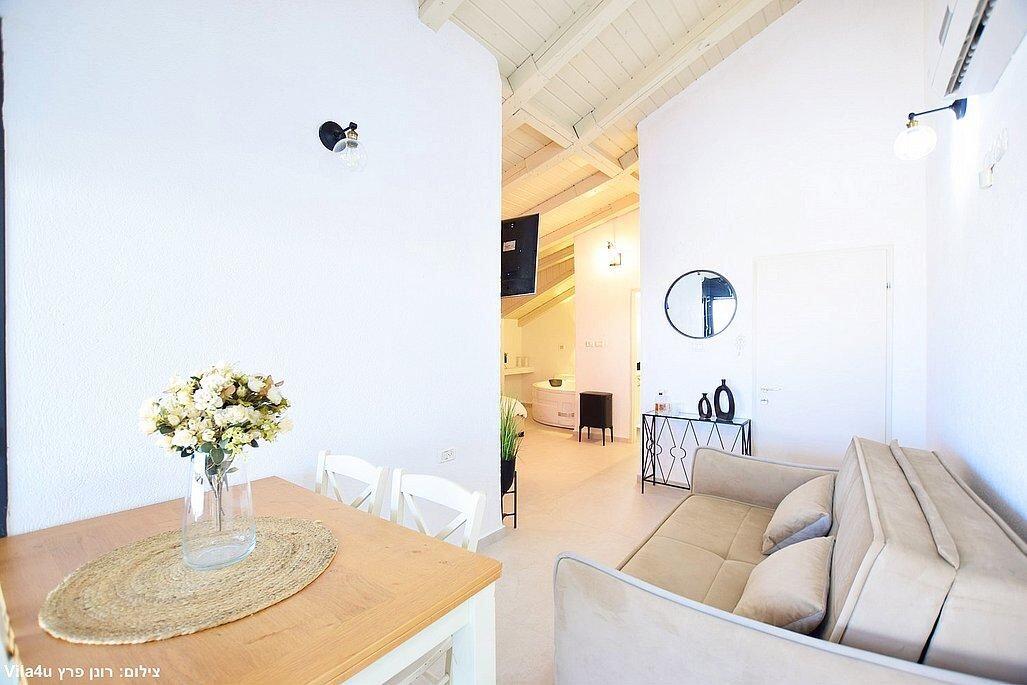 הסוויטות - סוויטות בוסתן האהבה בגליל - פרטיות, פינוק ונוף גלילי 148247