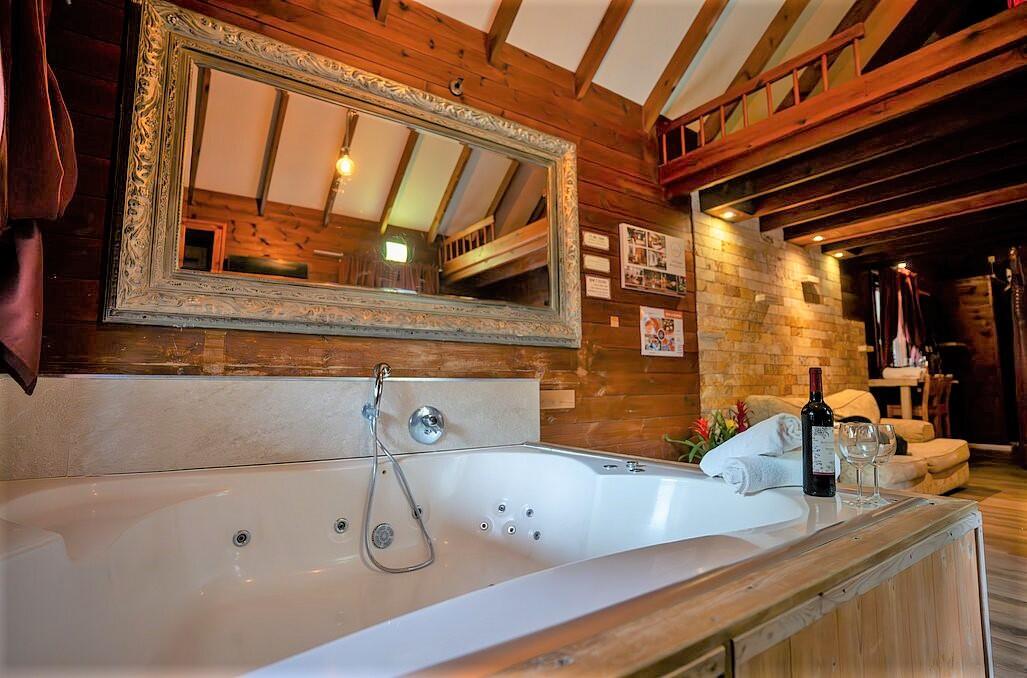 צימרים עם ג'קוזי פרטי - נווה בר - מלון בוטיק בכפר 89124