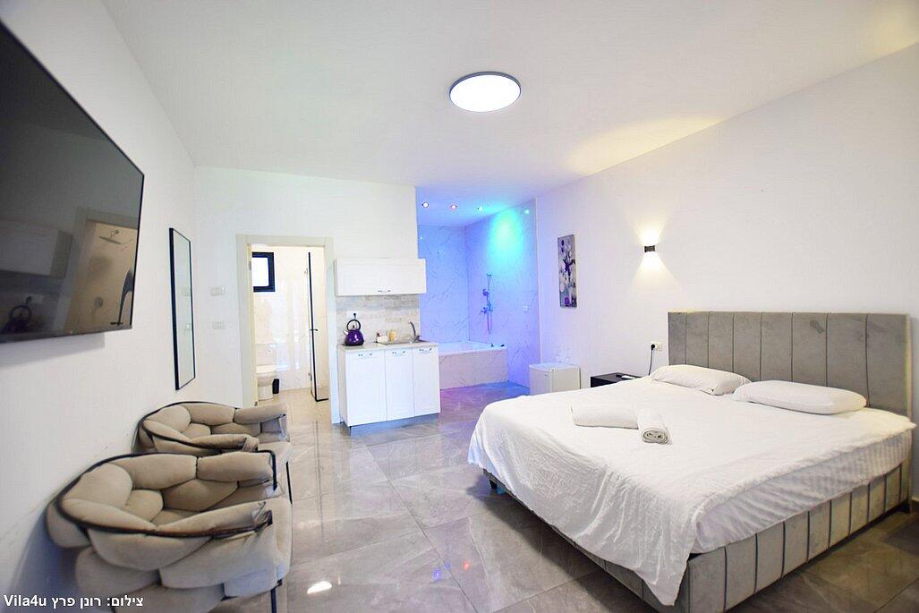 צימר 2 - פנינת מיאל - חדרים לפי שעה באבן יהודה - Rooms4u 122887