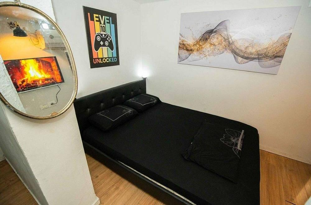 החדרים במתחם - וילה 117 - אירוח שעתי לזוגות בתל אביב 122084