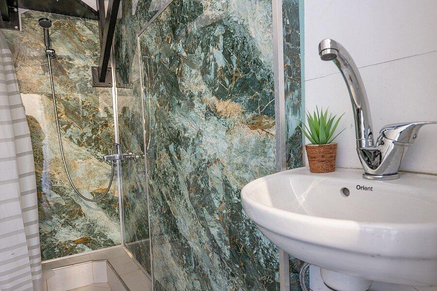 דירת אירוח זוגית - אהבה בתל אביב | חדרי אירוח ונופש בתל אביב 147741