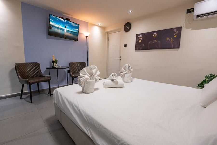 סוויטת 201 - לאגו סוויט - Lago Suite אירוח לפי שעה 107856