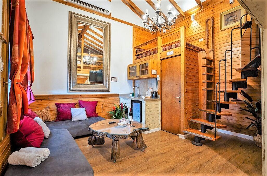 צימרים עם בריכה וג'קוזי פרטי - נווה בר - מלון בוטיק בכפר 89149