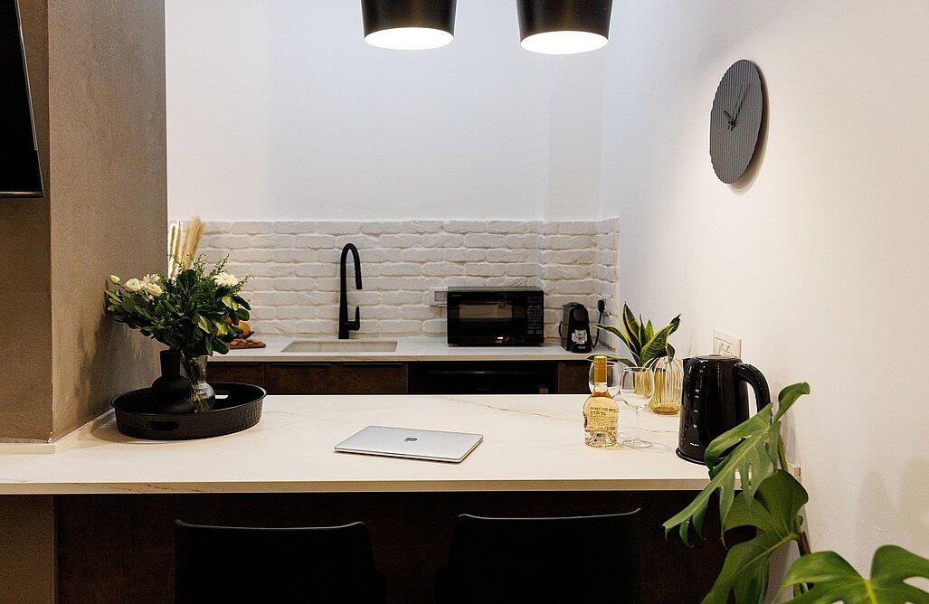 חדרים רגילים - המושב השקט בעיר | 4 דירות אירוח לפי שעה בראשון לציון 121395