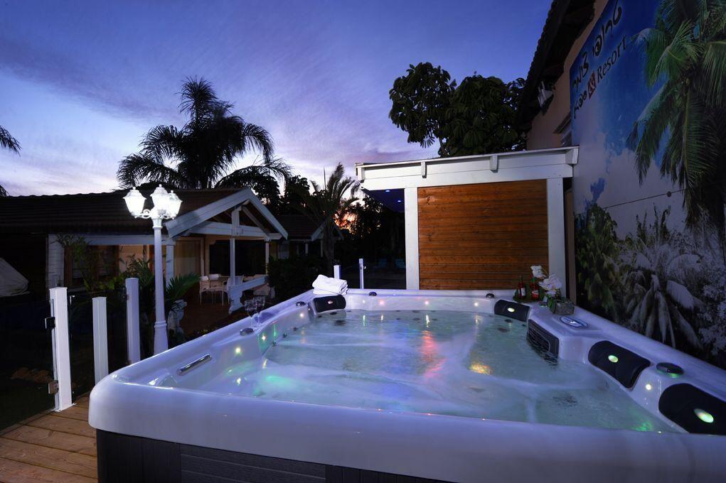 גלריה חיצונית - טרופי צימר ספא - 5 בקתות עץ בשזור 113511