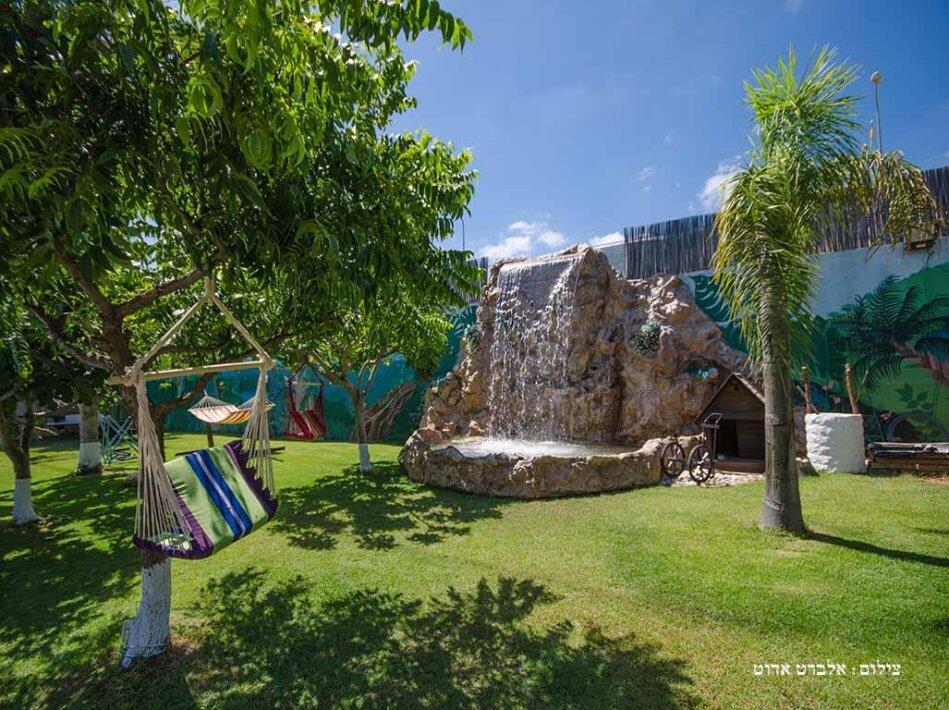 המתחם החיצוני - הבקתות של סיוון - רומס 4 יו 17176