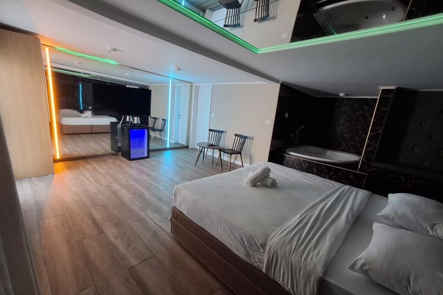 יחידות אירוח עם ג'קוזי - כפר הים צימרים על הים לאירוח שעתי מפנק 155628