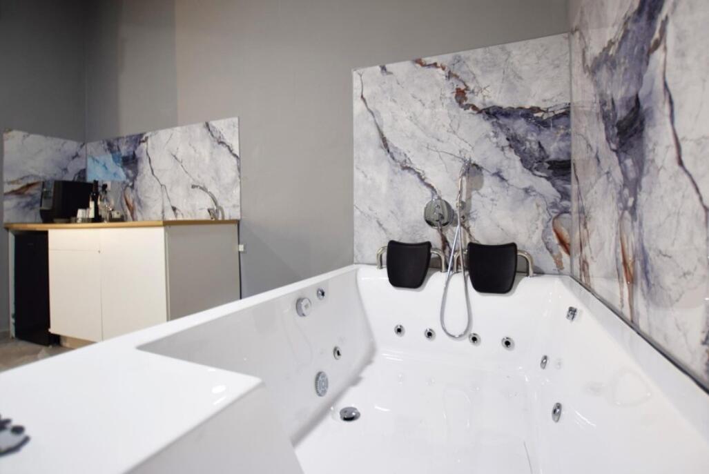 סוויטה 8 - קסם של רגע - אירוח מפנק בהרצליה פיתוח 109112