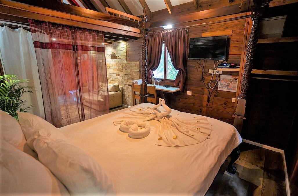 צימרים עם ג'קוזי פרטי - נווה בר - מלון בוטיק בכפר 89128