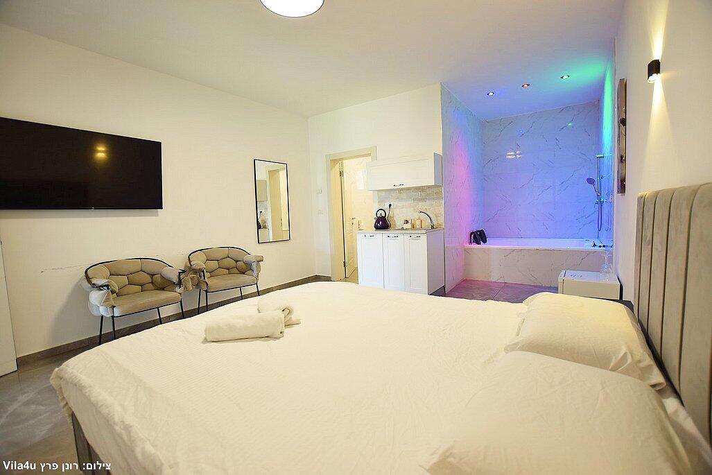 צימר 2 - פנינת מיאל - חדרים לפי שעה באבן יהודה - Rooms4u 122891