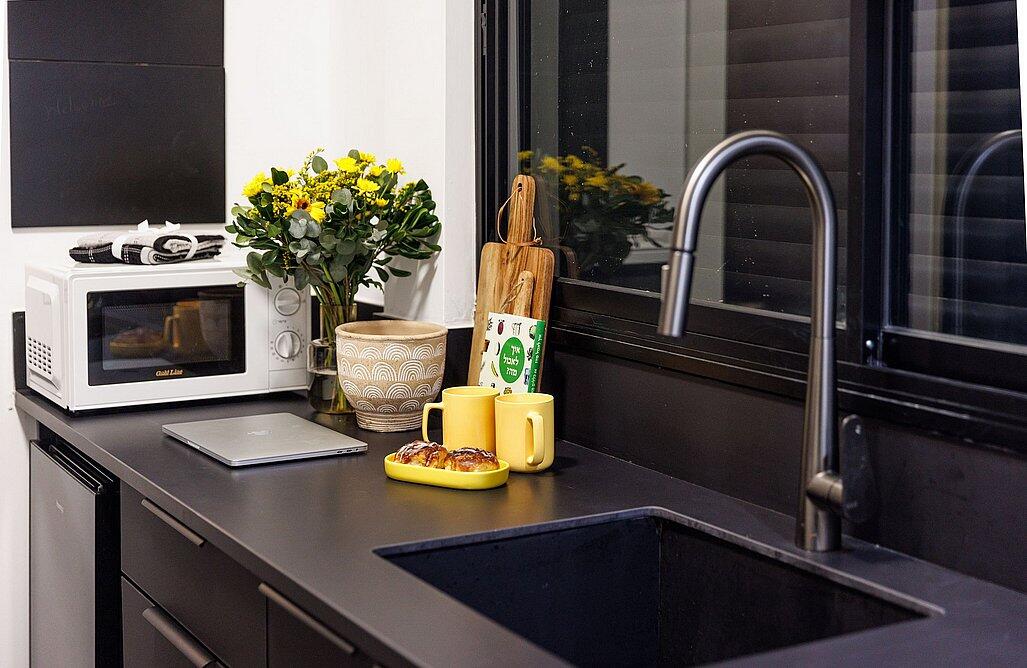 חדרים עם ג'קוזי - המושב השקט בעיר | 4 דירות אירוח לפי שעה בראשון לציון 121437