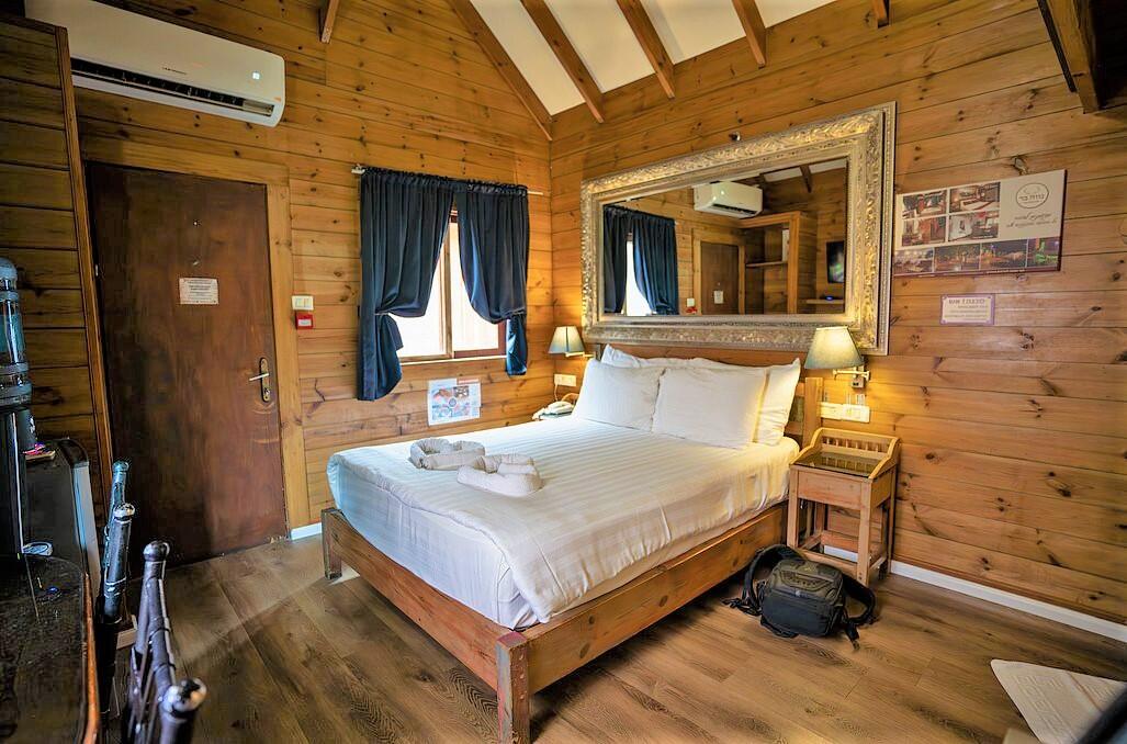 צימרים עם ג'קוזי פרטי - נווה בר - מלון בוטיק בכפר 89119