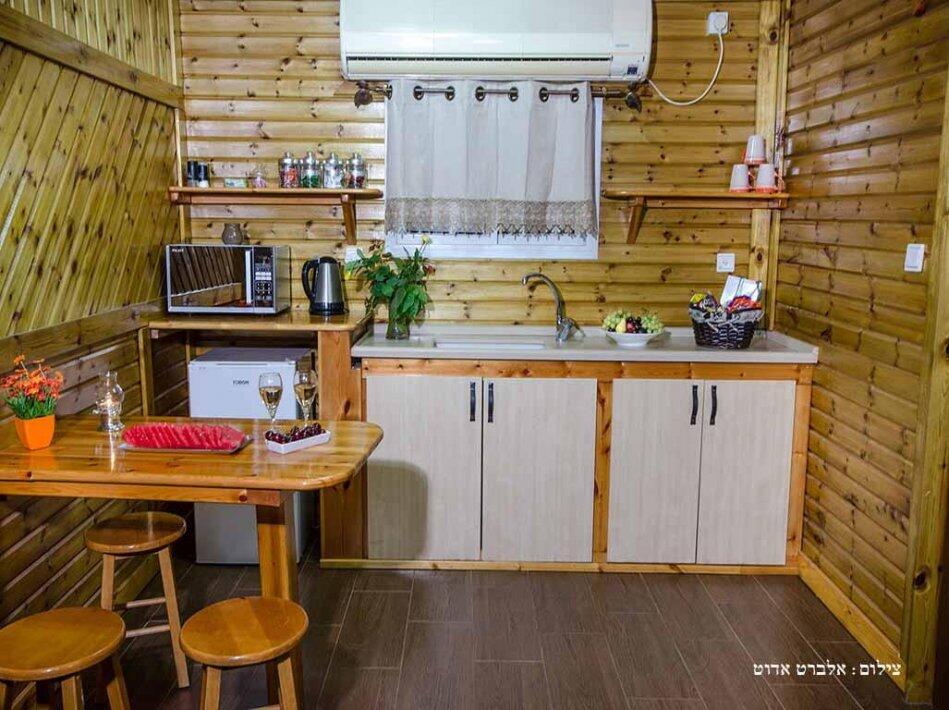 בקתת האוהבים - הבקתות של סיוון - רומס 4 יו 17212