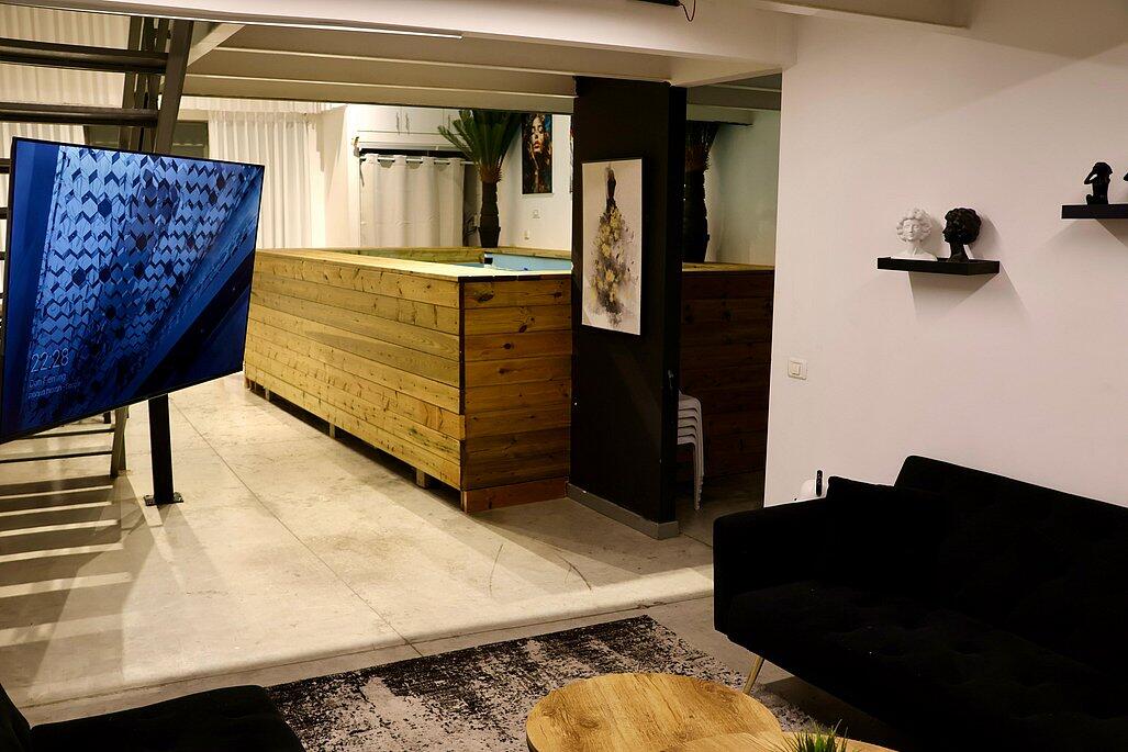 מתחם פנים - סוויטת בוטיק גלרי I חופשה מפנקת מבלי לנסוע רחוק 141355