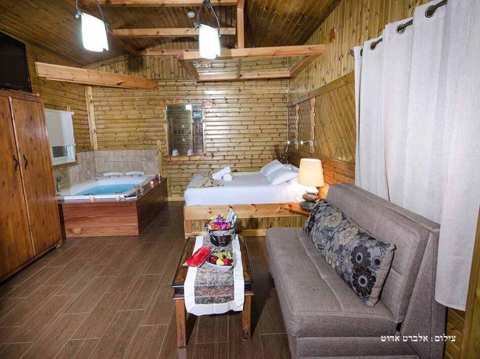 בקתת האוהבים - הבקתות של סיוון - רומס 4 יו 17214