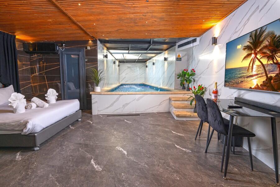 סוויטת בריכה פרטית לזוגות - לאגו סוויט - Lago Suite אירוח לפי שעה 107822