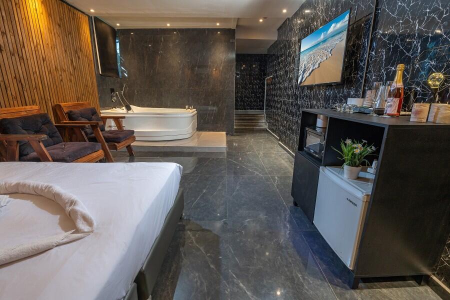 סוויטת 205 - לאגו סוויט - Lago Suite אירוח לפי שעה 107850