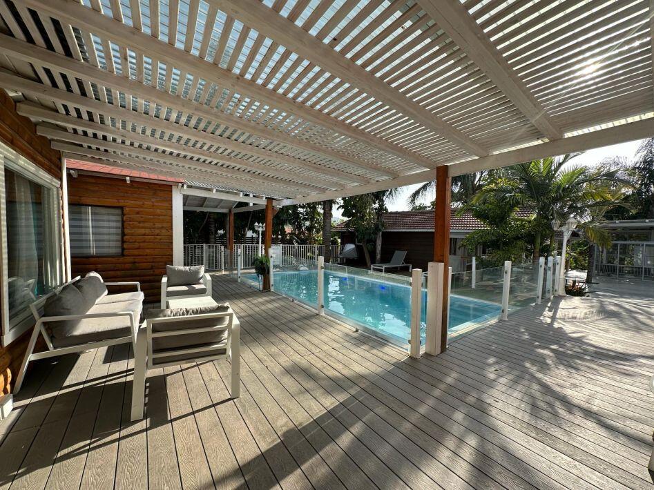 גלריה חיצונית - טרופי צימר ספא - 5 בקתות עץ בשזור 113518