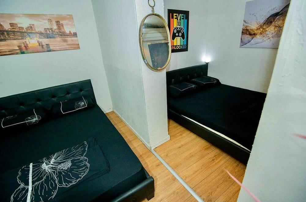 החדרים במתחם - וילה 117 - אירוח שעתי לזוגות בתל אביב 122083