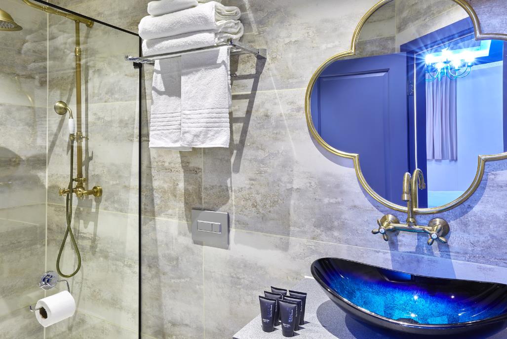 חדר 104 בלו טופז - סוויטות גראף - סוויטות להשכרה לפי שעה וללינה בראשון לציון 100846