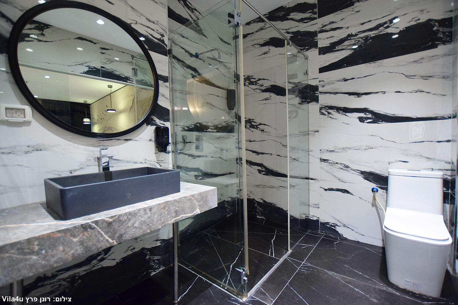 סוויטת רויאל עם ג'קוזי - Royal Hotel – אירוח רומנטי ופרטי בראשון לציון 24/7 157053