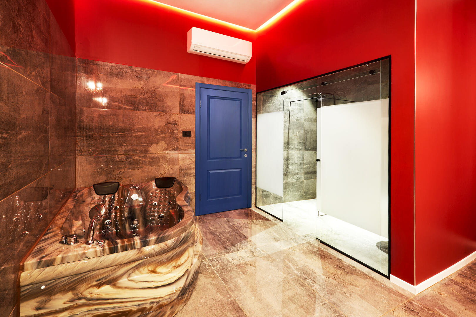 סוויטה ג'קוזי 107 - סוויטות גראף - סוויטות להשכרה לפי שעה וללינה בראשון לציון 100806