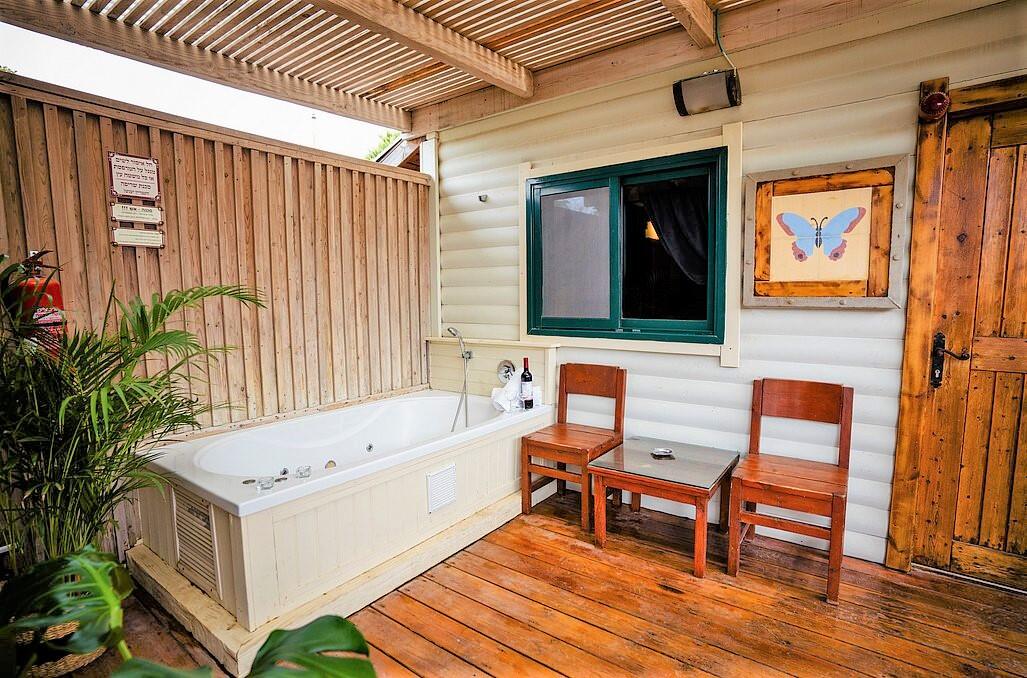 צימרים עם ג'קוזי פרטי - נווה בר - מלון בוטיק בכפר 89101