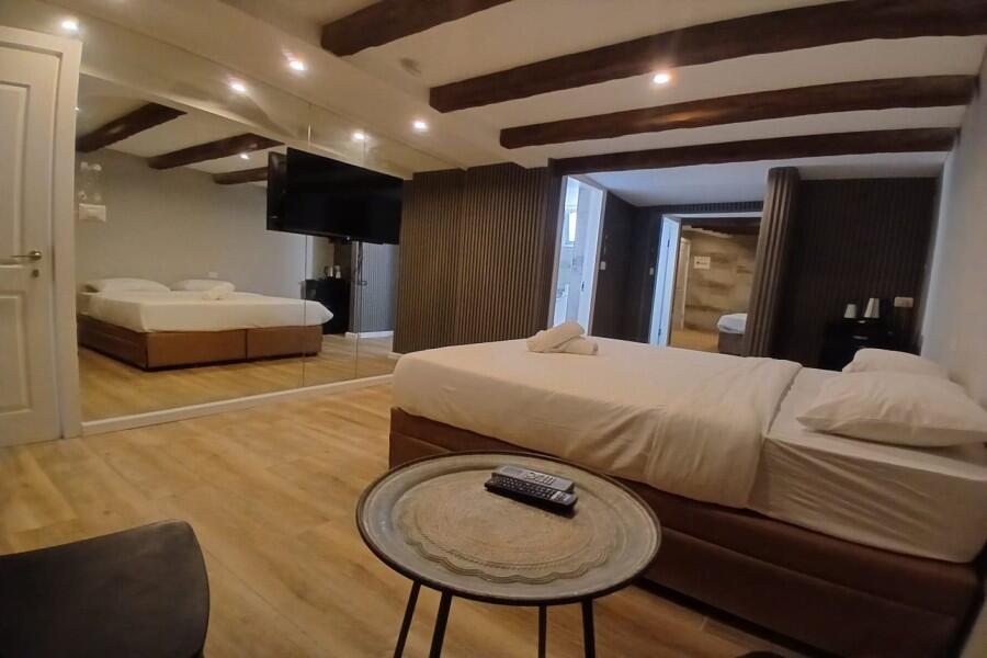 יחידות אירוח - כפר הים צימרים על הים לאירוח שעתי מפנק 155416