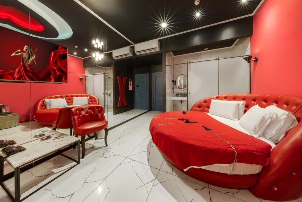 חדר 105 - השכרת סוויטות לפי שעה - רק בבלו טופז 101406