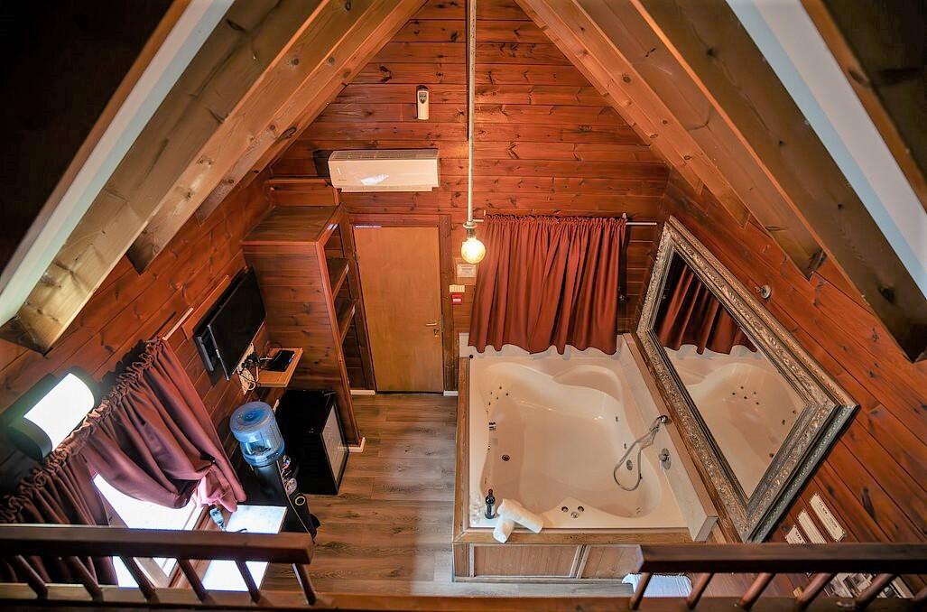 צימרים עם ג'קוזי פרטי - נווה בר - מלון בוטיק בכפר 89129