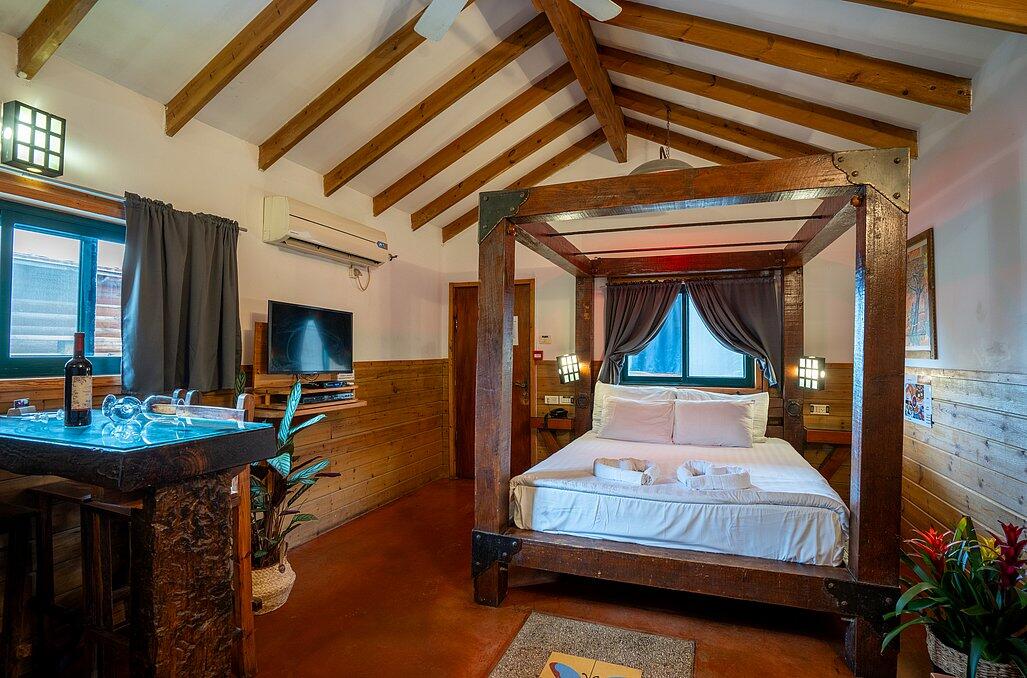 צימרים עם ג'קוזי פרטי - נווה בר - מלון בוטיק בכפר 89099