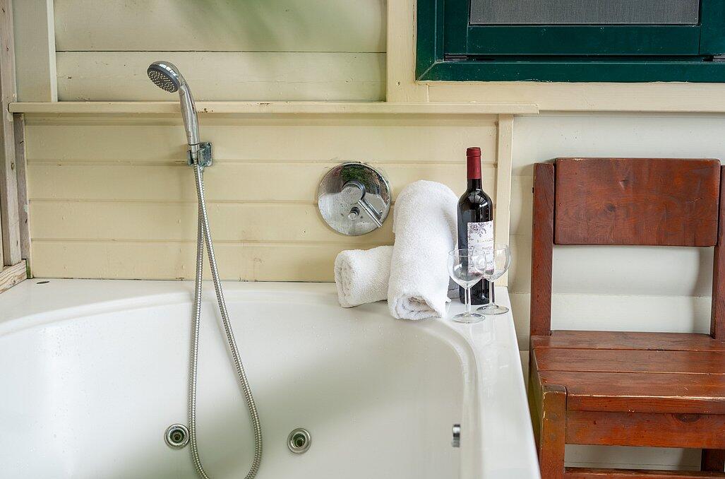 צימרים עם ג'קוזי פרטי - נווה בר - מלון בוטיק בכפר 89103