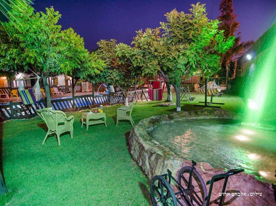 המתחם החיצוני - הבקתות של סיוון - רומס 4 יו 17166