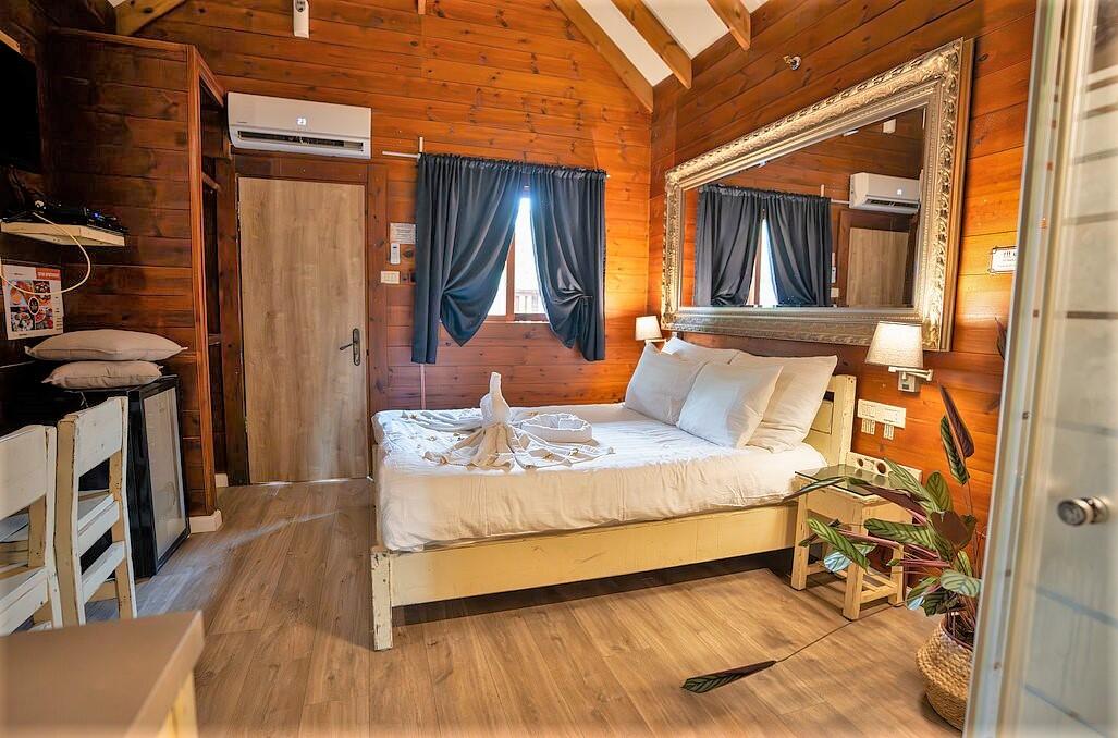 צימרים עם ג'קוזי פרטי - נווה בר - מלון בוטיק בכפר 89116