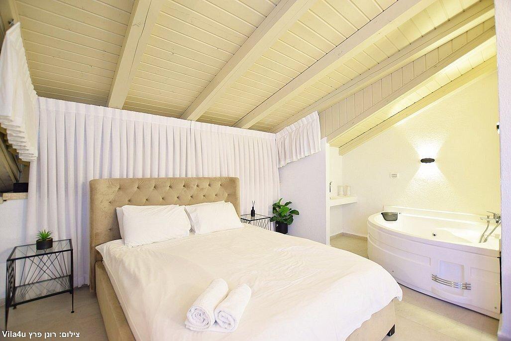 הסוויטות - סוויטות בוסתן האהבה בגליל - פרטיות, פינוק ונוף גלילי 148242