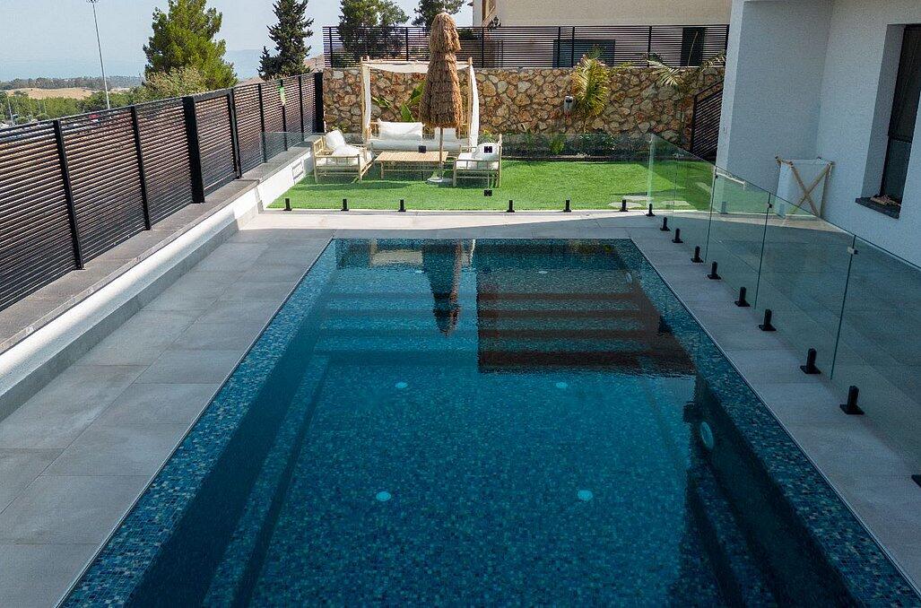 המתחם החיצוני - יוקרה בצפון - כולנו צריכים מדי פעם שקט 94280